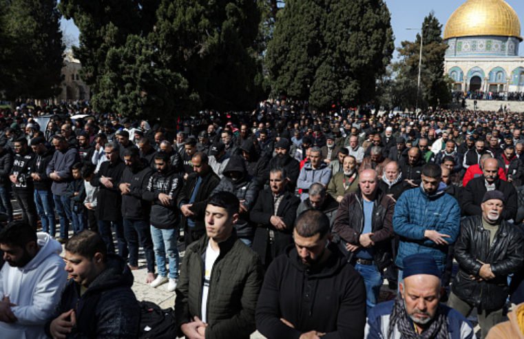 Muslims hold janaza prayers in absentia for earthquake victims