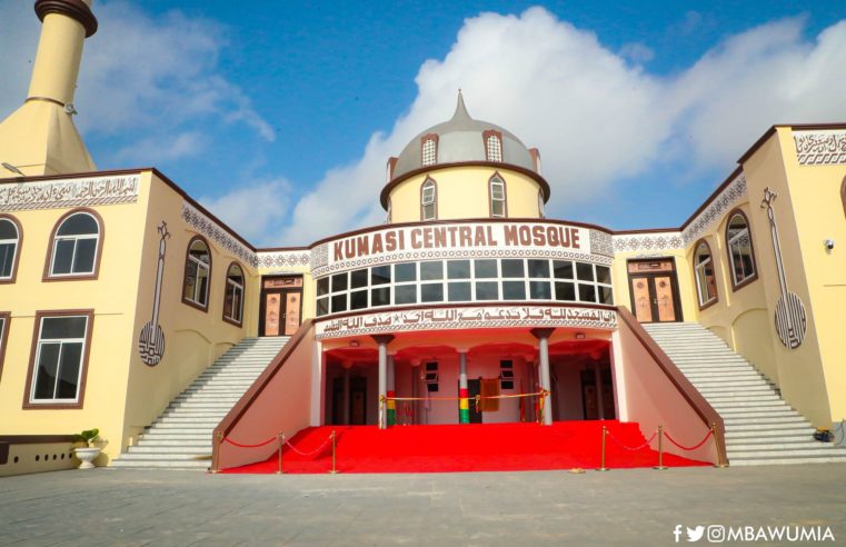 Bawumia hands over reconstructed mosque to Kumasi Muslims