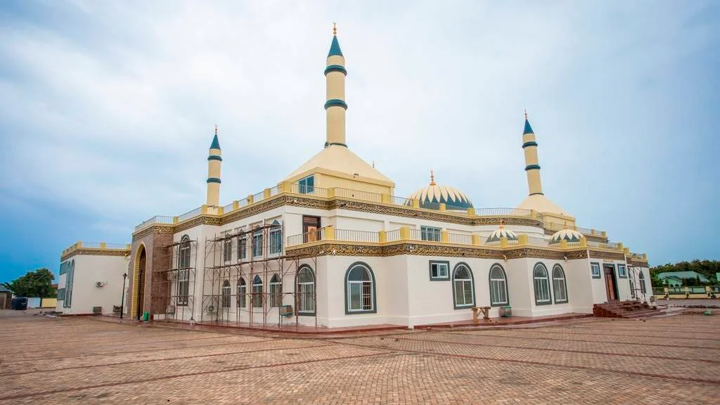 Side view of Masjid Anoor mosque