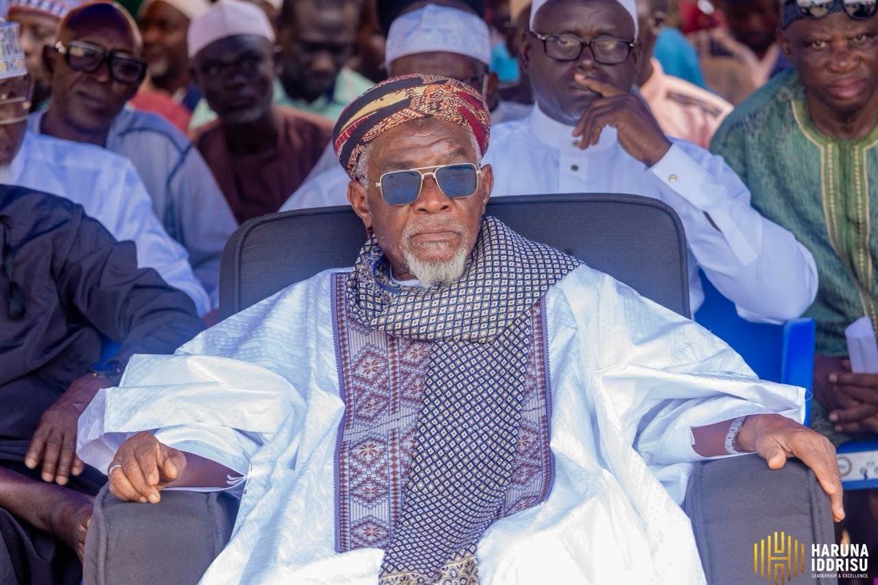 Anbariya Sunni Community outdoors third leader